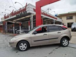 FORD - FOCUS 1.6 GL 8V FLEX 4P MANUAL - 2008/2009 - DOURADA - R$ 29.800,00