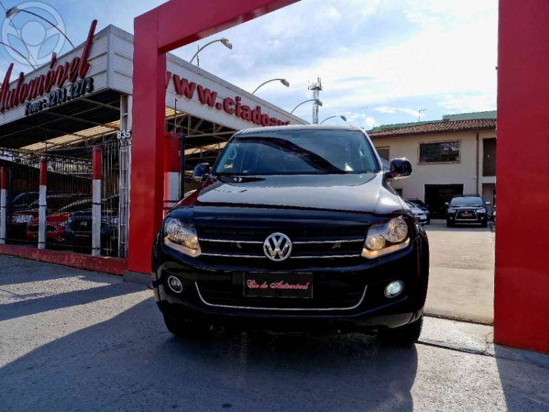 VOLKSWAGEN - AMAROK 2.0 HIGHLINE 4X4 CD 16V TURBO INTERCOOLER DIESEL 4P AUTOMÁTICO - 2013/2013 - PRETA - R$ 86.000,00