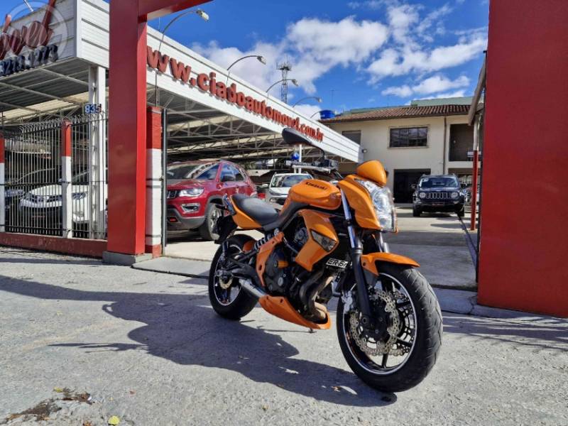 KAWASAKI - ER-6N ABS - 2010/2010 - LARANJA - R$ 22.990,00