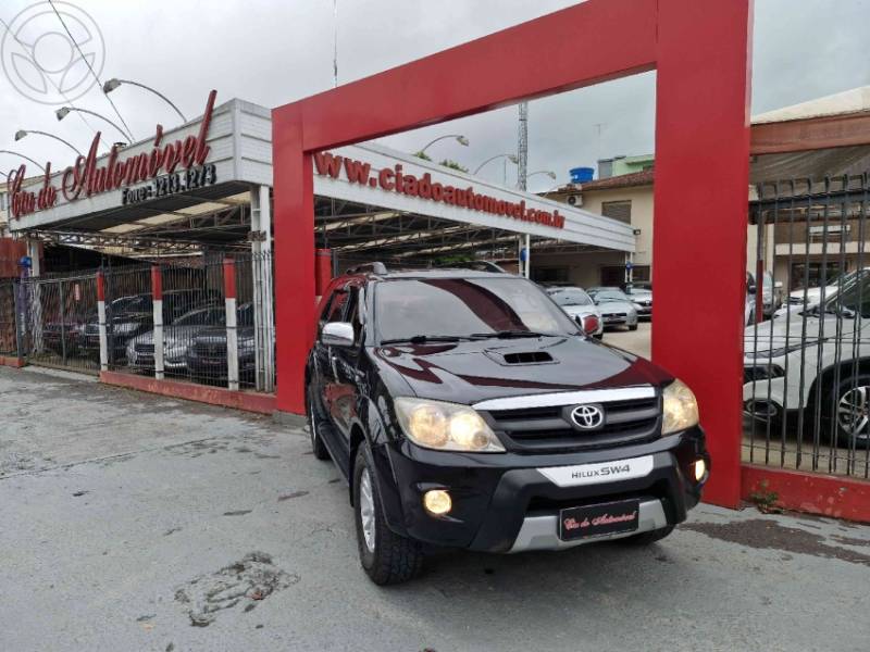 TOYOTA - HILUX SW4 3.0 SRV 4X4 16V TURBO INTERCOOLER DIESEL 4P AUTOMÁTICO - 2006/2007 - PRETA - R$ 98.000,00