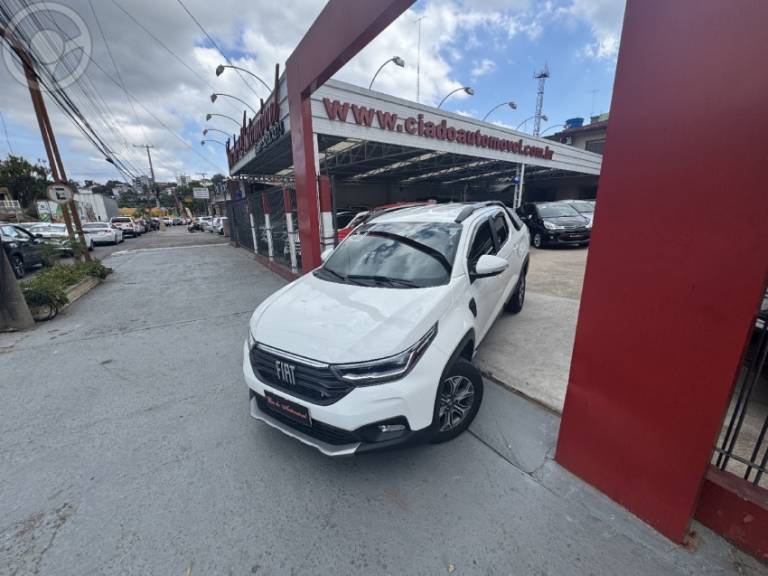FIAT - STRADA 1.3 VOLCANO CD 8V FLEX 4P MANUAL - 2020/2021 - BRANCA - R$ 112.000,00