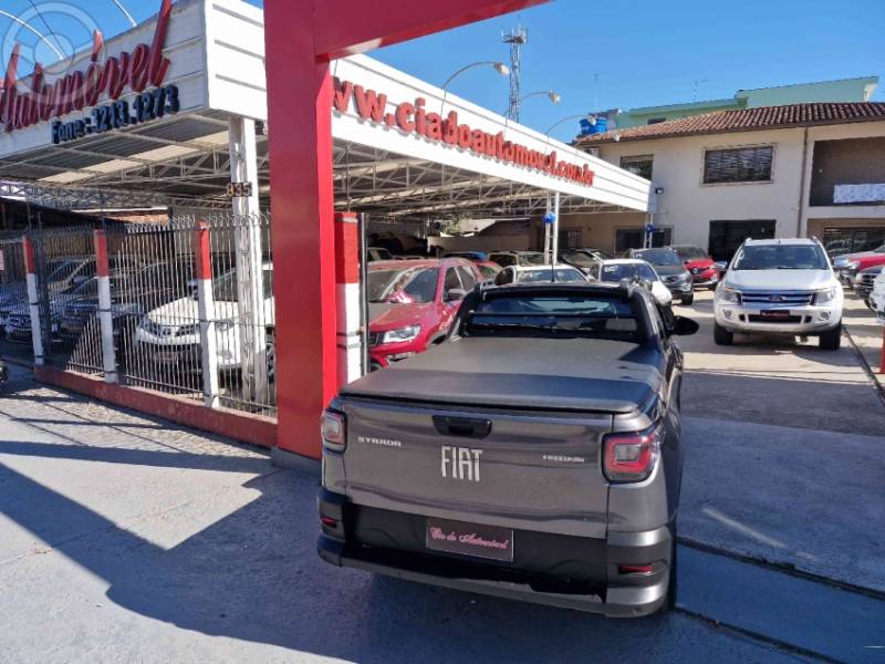 FIAT - STRADA 1.3 FREEDOM PLUS CS 8V FLEX 2P MANUAL - 2023/2023 - CINZA - R$ 89.000,00