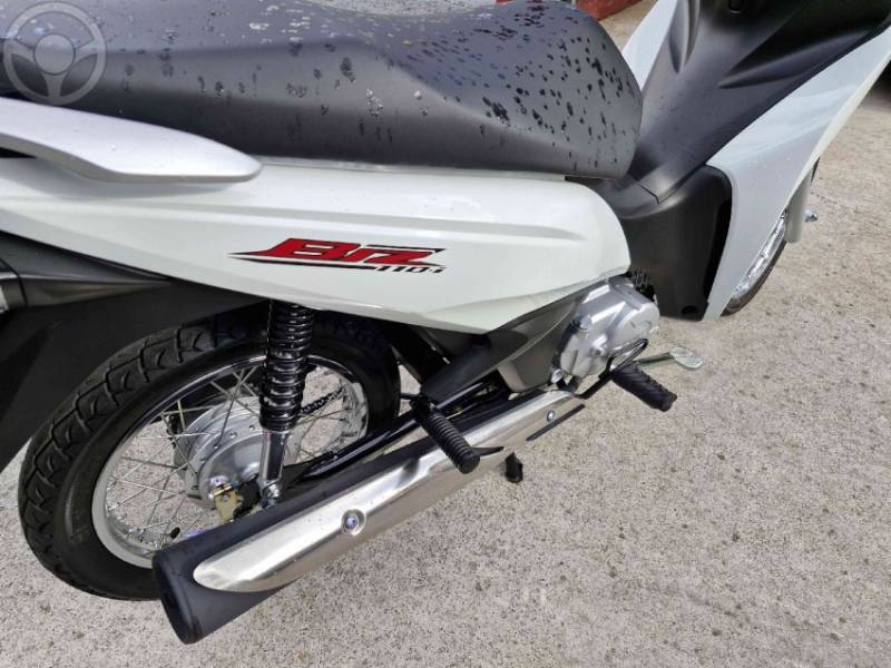 HONDA - BIZ 110I - 2022/2022 - BRANCA - R$ 13.900,00