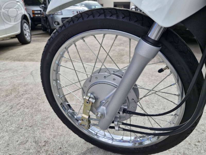 HONDA - BIZ 110I - 2022/2022 - BRANCA - R$ 13.900,00