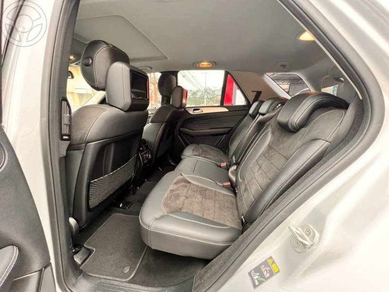 MERCEDES-BENZ - ML 350 3.0 BLUETEC SPORT V6 DIESEL 4P AUTOMÁTICO - 2015/2015 - PRATA - R$ 143.000,00