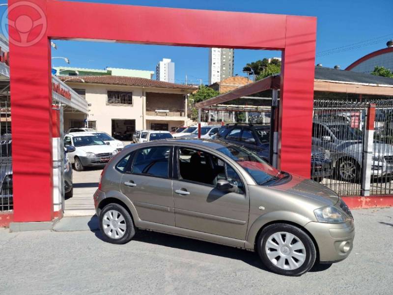 CITROËN - C3 1.6 EXCLUSIVE 16V FLEX 4P AUTOMÁTICO - 2011/2012 - MARROM - R$ 33.900,00