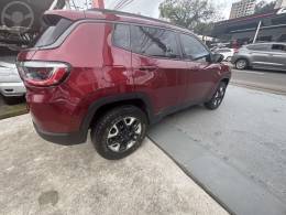 JEEP - COMPASS 2.0 16V DIESEL TRAILHAWK 4X4 AUTOMÁTICO - 2016/2017 - BORDO - R$ 112.000,00