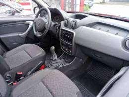 RENAULT - DUSTER 1.6 4X2 16V FLEX 4P MANUAL - 2012/2013 - BORDO - R$ 53.000,00