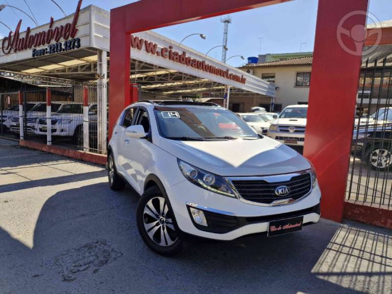 KIA MOTORS - SPORTAGE 2.0 EX 4X2 16V FLEX 4P AUTOMÁTICO - 2013/2014 - BRANCA - R$ 79.800,00