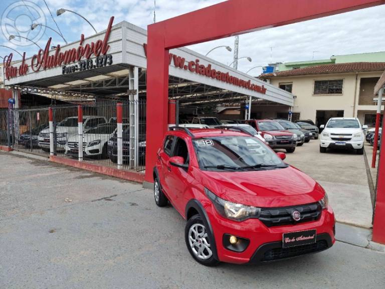 FIAT - MOBI 1.0 8V EVO FLEX WAY MANUAL - 2018/2018 - VERMELHA - R$ 47.900,00