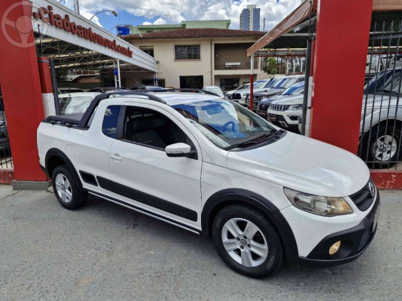 VOLKSWAGEN - SAVEIRO 1.6 CROSS CE 8V FLEX 2P MANUAL - 2010/2011 - BRANCA - R$ 49.000,00