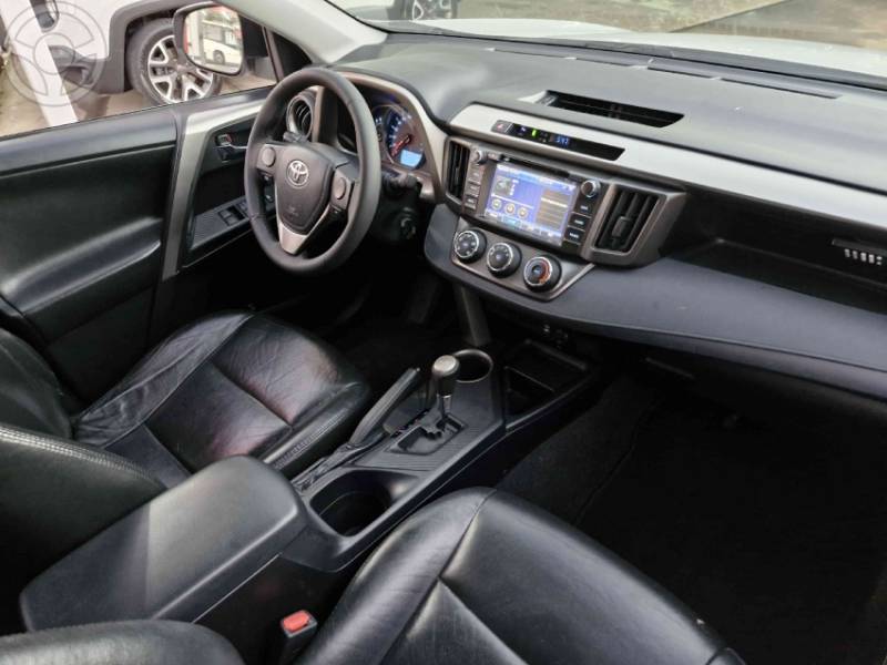 TOYOTA - RAV4 2.0 4X2 16V 4P AUTOMÁTICO - 2014/2014 - BRANCA - R$ 84.900,00