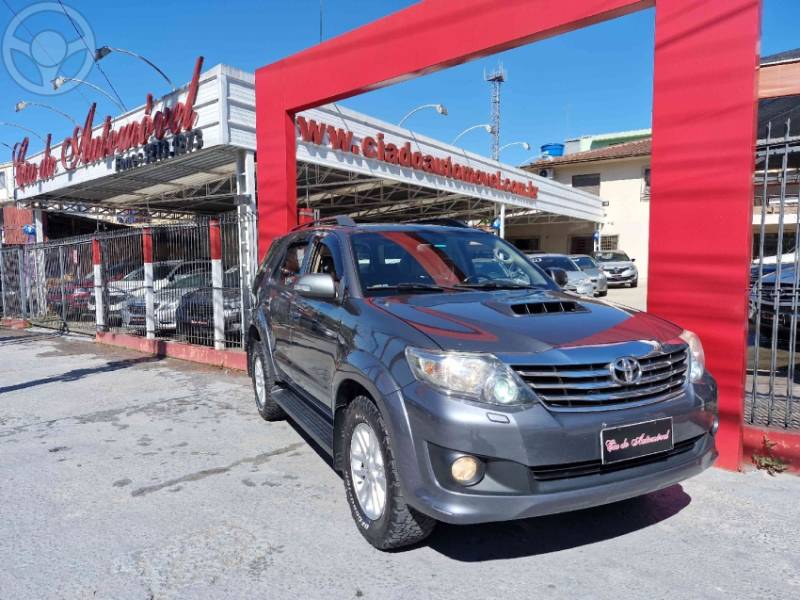 TOYOTA - HILUX SW4 3.0 SRV 4X4 16V TURBO INTERCOOLER DIESEL 4P AUTOMÁTICO - 2014/2014 - CINZA - R$ 149.000,00
