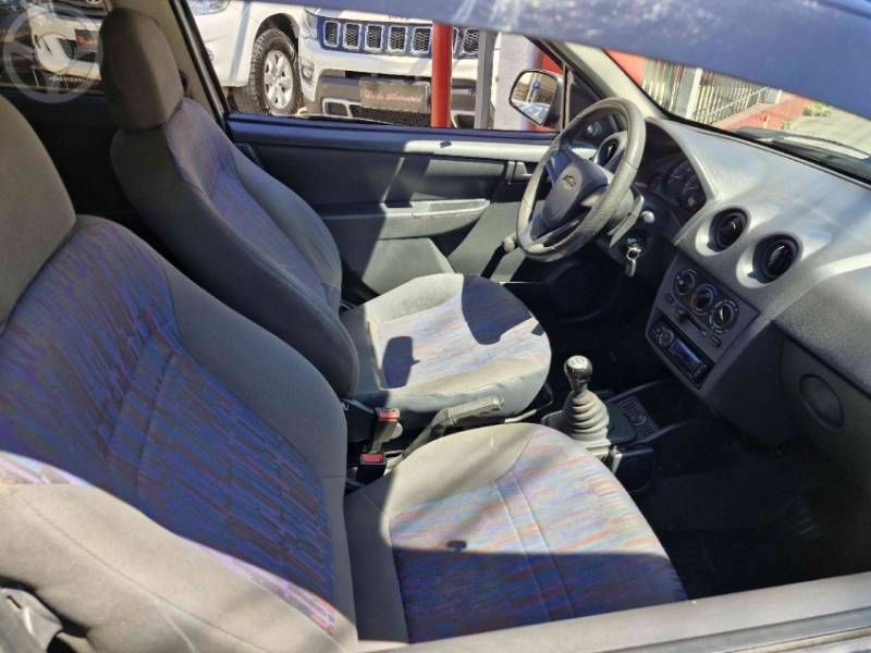 CHEVROLET - CELTA 1.0 MPFI LIFE 8V FLEX 2P MANUAL - 2009/2009 - PRETA - R$ 21.900,00