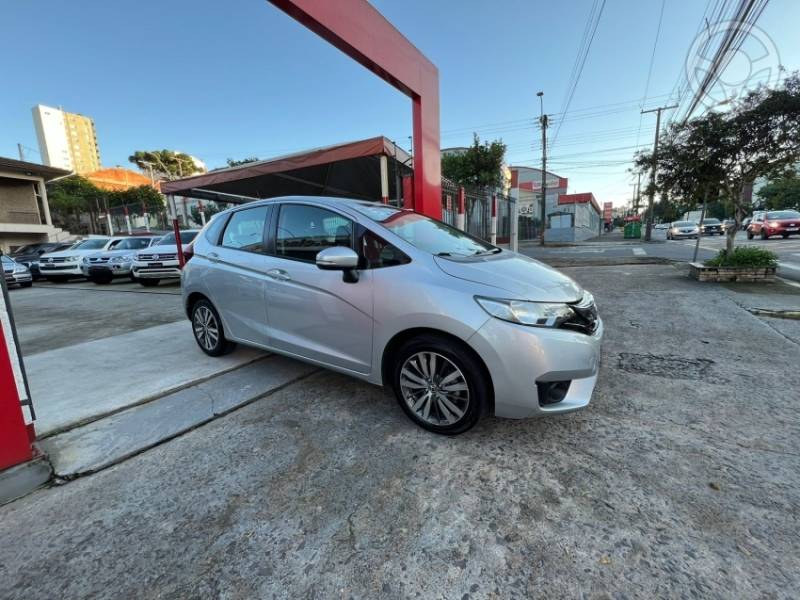 HONDA - FIT 1.5 EX 16V FLEX 4P AUTOMÁTICO - 2016/2016 - PRATA - R$ 64.900,00