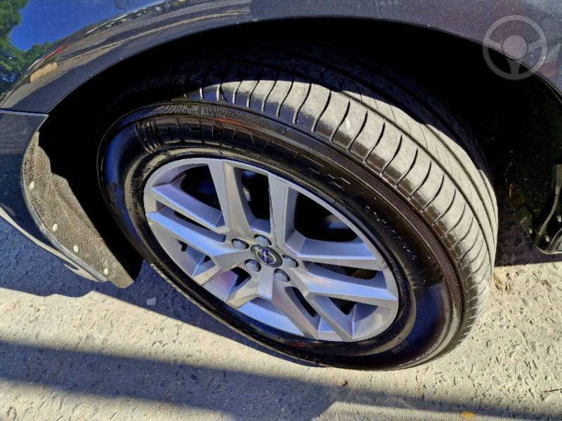 VOLVO - XC60 2.4 D5 MOMENTUM DIESEL AWD 4P AUTOMÁTICO - 2016/2017 - CINZA - R$ 98.000,00