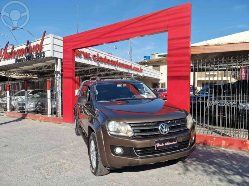 VOLKSWAGEN - AMAROK 2.0 HIGHLINE 4X4 CD 16V TURBO INTERCOOLER DIESEL 4P MANUAL - 2010/2011 - MARROM - R$ 69.800,00