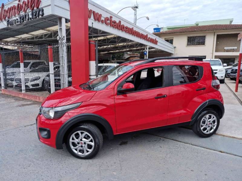 FIAT - MOBI 1.0 8V EVO FLEX WAY MANUAL - 2018/2018 - VERMELHA - R$ 47.900,00