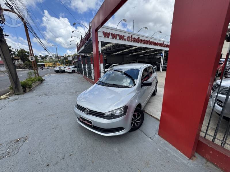 VOLKSWAGEN - GOL 1.0 MI TRENDLINE 8V FLEX 4P MANUAL - 2014/2015 - PRATA - R$ 39.800,00