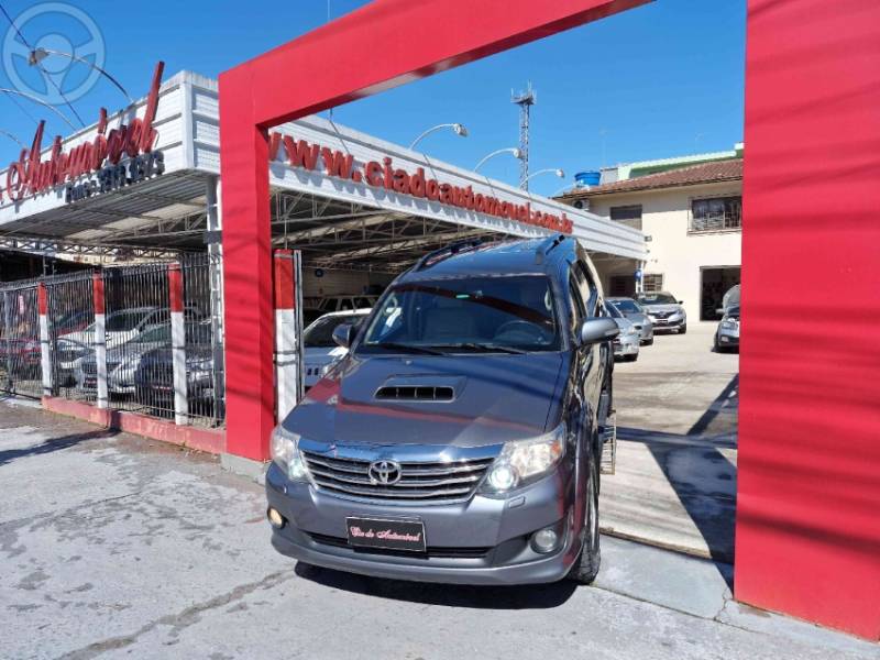 TOYOTA - HILUX SW4 3.0 SRV 4X4 16V TURBO INTERCOOLER DIESEL 4P AUTOMÁTICO - 2014/2014 - CINZA - R$ 149.000,00