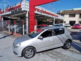RENAULT - SANDERO 1.6 EXPRESSION 8V FLEX 4P MANUAL - 2015/2016 - PRATA - R$ 41.900,00