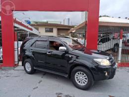 TOYOTA - HILUX SW4 3.0 SRV 4X4 16V TURBO INTERCOOLER DIESEL 4P AUTOMÁTICO - 2006/2007 - PRETA - R$ 98.000,00