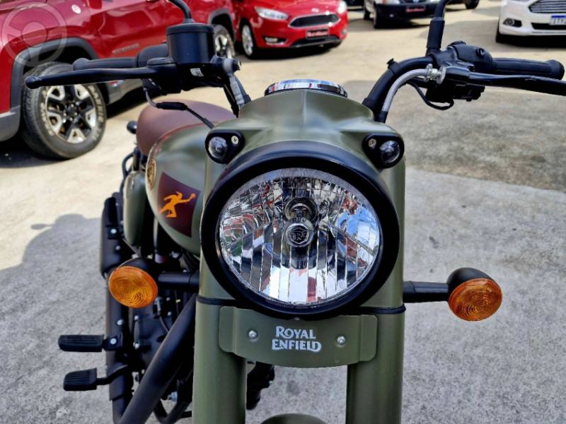 ROYAL ENFIELD - CLASSIC CLASSIC 350CC - 2024/2025 - CINZA - R$ 21.990,00