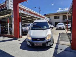 FORD - FIESTA 1.0 MPI TRAIL HATCH 8V FLEX 4P MANUAL - 2007/2008 - PRATA - R$ 21.900,00