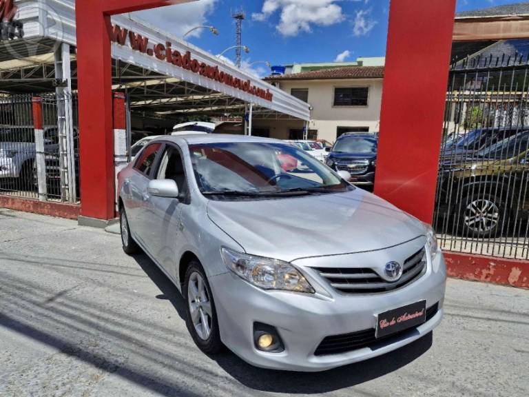 TOYOTA - COROLLA 2.0 XEI 16V FLEX 4P AUTOMÁTICO - 2012/2012 - PRATA - R$ 62.900,00