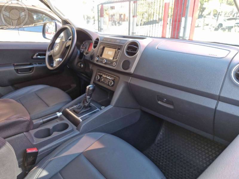 VOLKSWAGEN - AMAROK 2.0 HIGHLINE 4X4 CD 16V TURBO INTERCOOLER DIESEL 4P AUTOMÁTICO - 2012/2013 - CHAMPAGNE - R$ 86.000,00