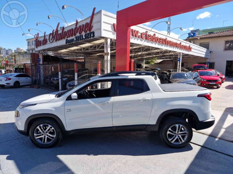 FIAT - TORO 2.0 16V TURBO DIESEL FREEDOM 4WD AT9 AUTOMÁTICO - 2018/2019 - BRANCA - R$ 104.900,00