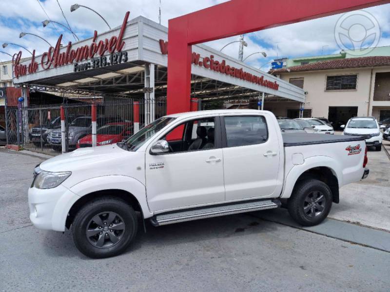 TOYOTA - HILUX 3.0 SR 4X4 CD 16V TURBO INTERCOOLER DIESEL 4P AUTOMÁTICO - 2014/2015 - BRANCA - R$ 139.000,00