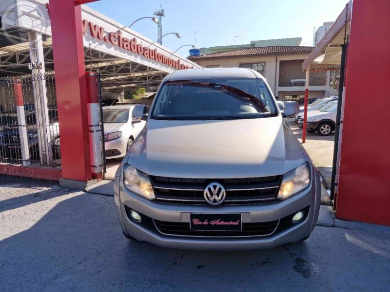 VOLKSWAGEN - AMAROK 2.0 HIGHLINE 4X4 CD 16V TURBO INTERCOOLER DIESEL 4P AUTOMÁTICO - 2012/2013 - CHAMPAGNE - R$ 86.000,00