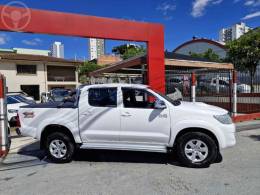 TOYOTA - HILUX 3.0 SRV TOP 4X4 CD 16V TURBO INTERCOOLER DIESEL 4P AUTOMÁTICO - 2014/2015 - BRANCA - R$ 149.000,00