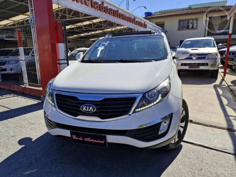 KIA MOTORS - SPORTAGE 2.0 EX 4X2 16V FLEX 4P AUTOMÁTICO - 2013/2014 - BRANCA - R$ 79.800,00