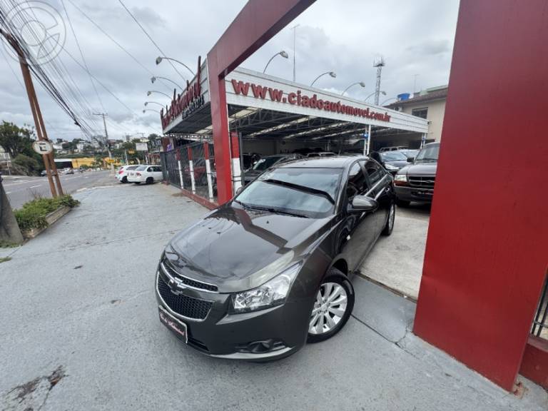 CHEVROLET - CRUZE 1.8 LTZ 16V FLEX 4P AUTOMÁTICO - 2013/2013 - CINZA - R$ 62.900,00