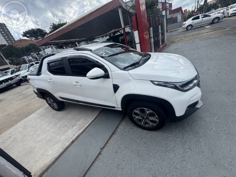 FIAT - STRADA 1.3 VOLCANO CD 8V FLEX 4P MANUAL - 2020/2021 - BRANCA - R$ 112.000,00