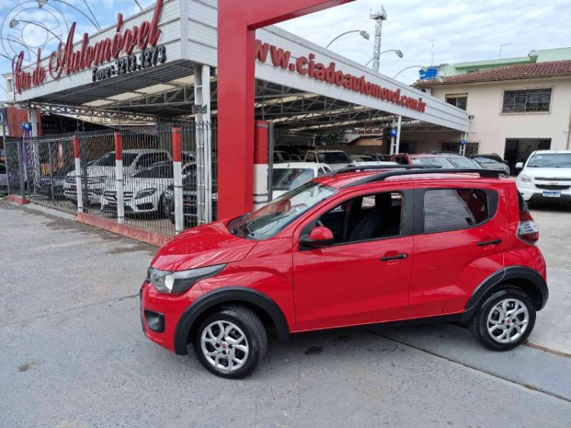 FIAT - MOBI 1.0 8V EVO FLEX WAY MANUAL - 2018/2018 - VERMELHA - R$ 47.900,00