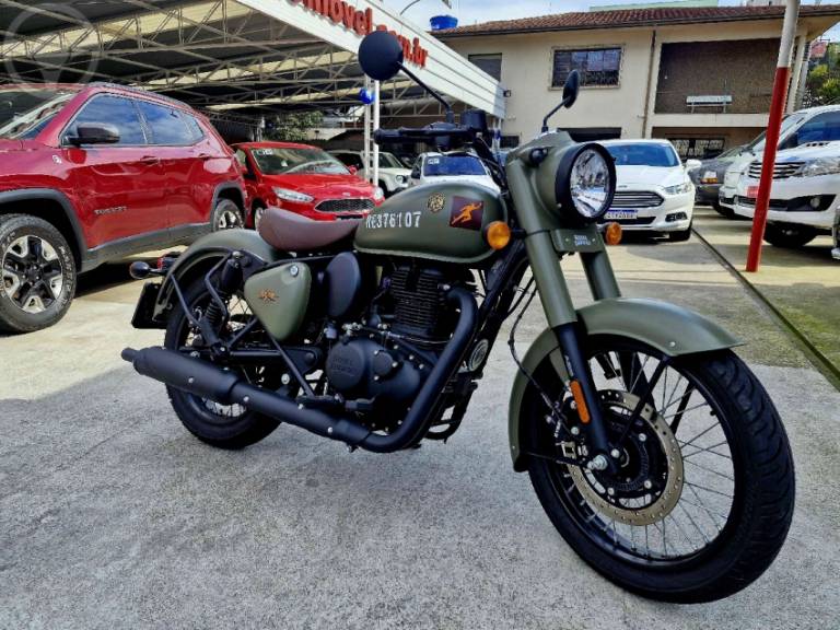 ROYAL ENFIELD - CLASSIC CLASSIC 350CC - 2024/2025 - CINZA - R$ 21.990,00