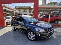 VOLVO - XC60 2.4 D5 MOMENTUM DIESEL AWD 4P AUTOMÁTICO - 2016/2017 - CINZA - R$ 98.000,00