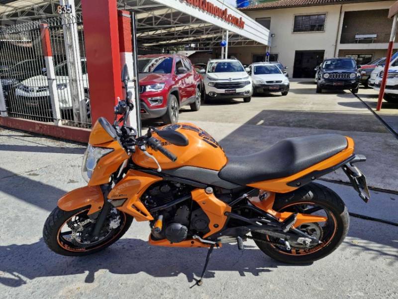 KAWASAKI - ER-6N ABS - 2010/2010 - LARANJA - R$ 22.990,00