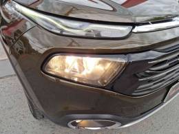 FIAT - TORO 2.0 16V TURBO DIESEL VOLCANO 4WD AUTOMÁTICO - 2016/2017 - MARROM - R$ 95.000,00