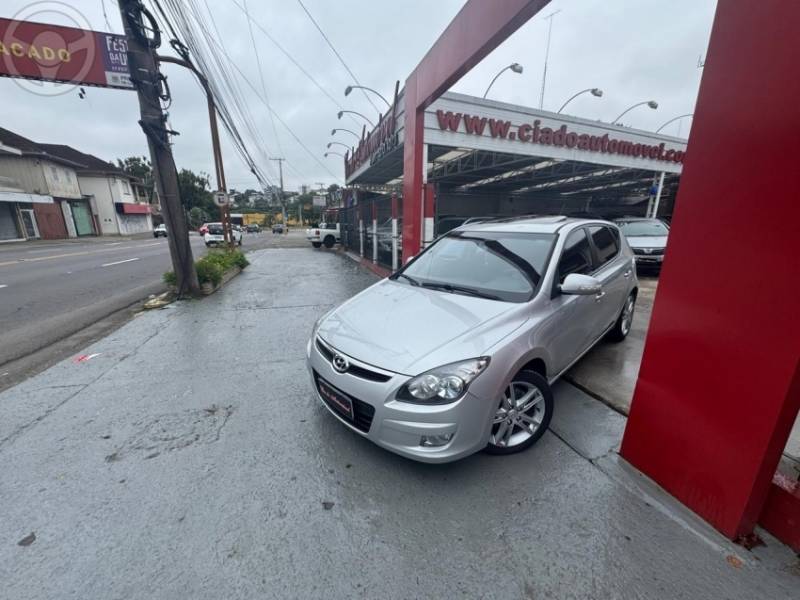 HYUNDAI - I30 2.0 MPI 16V 4P AUTOMÁTICO - 2010/2011 - PRATA - R$ 49.800,00