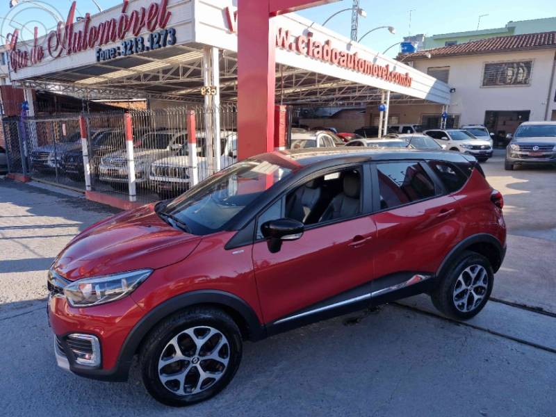 RENAULT - CAPTUR 1.6 16V INTENSE BOSE FLEX 4P AUTOMÁTICO - 2020/2021 - BORDO - R$ 88.000,00