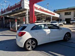 MERCEDES-BENZ - A 200 1.6 TURBO 16V FLEX 4P AUTOMÁTICO - 2017/2018 - BRANCA - R$ 119.000,00