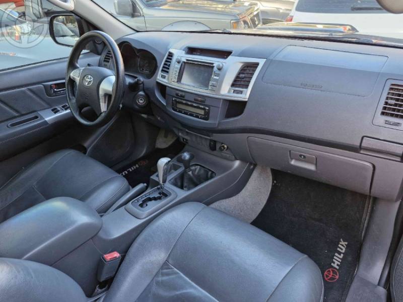 TOYOTA - HILUX 3.0 SRV 4X4 CD 16V TURBO INTERCOOLER DIESEL 4P AUTOMÁTICO - 2012/2012 - PRETA - R$ 115.000,00