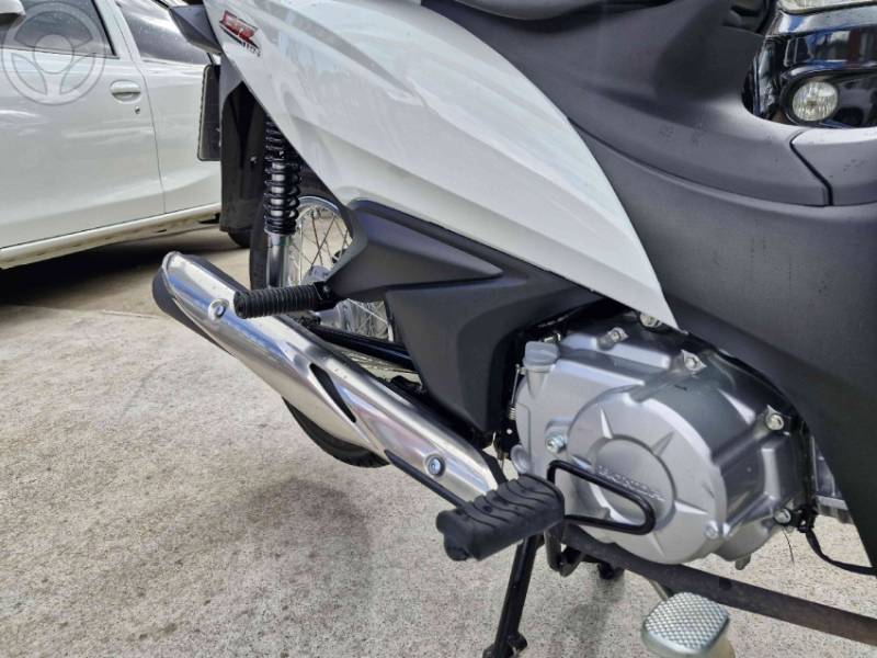 HONDA - BIZ 110I - 2022/2022 - BRANCA - R$ 13.900,00