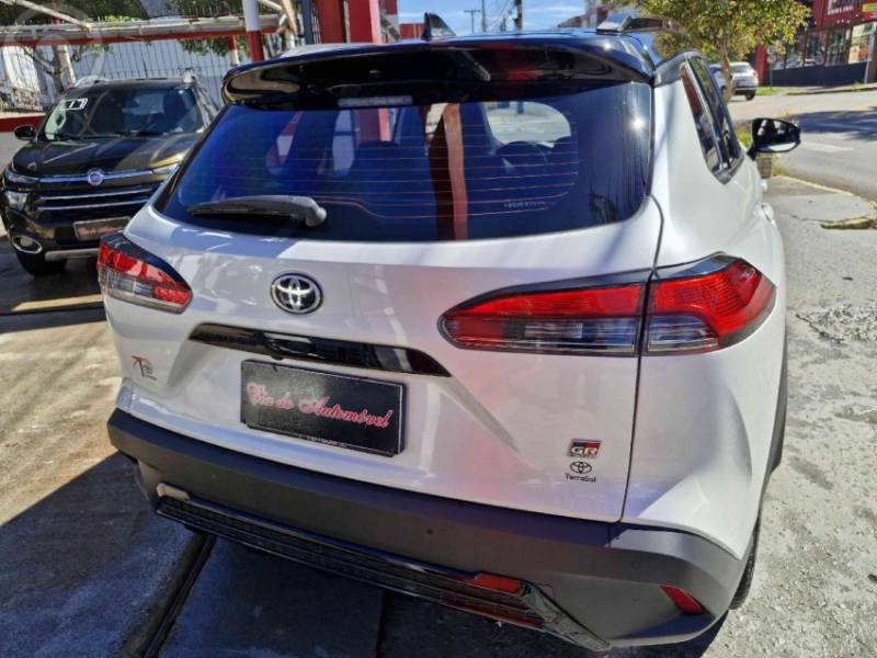 TOYOTA - COROLLA 2.0 CROSS GR-S 16V FLEX 4P AUTOMÁTICO - 2023/2024 - BRANCA - R$ 169.000,00