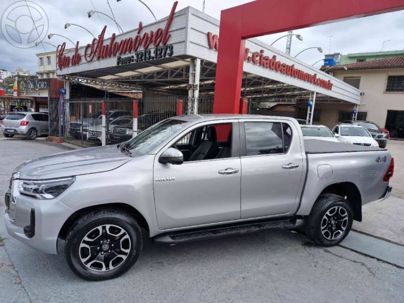TOYOTA - HILUX 2.8 SRX 4X4 CD 16V DIESEL 4P AUTOMÁTICO - 2022/2022 - CINZA - R$ 249.000,00