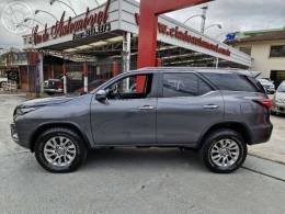 TOYOTA - HILUX SW4 2.8 SRX 4X4 16V TURBO INTERCOOLER DIESEL 4P AUTOMÁTICO - 2021/2022 - CINZA - R$ 299.900,00